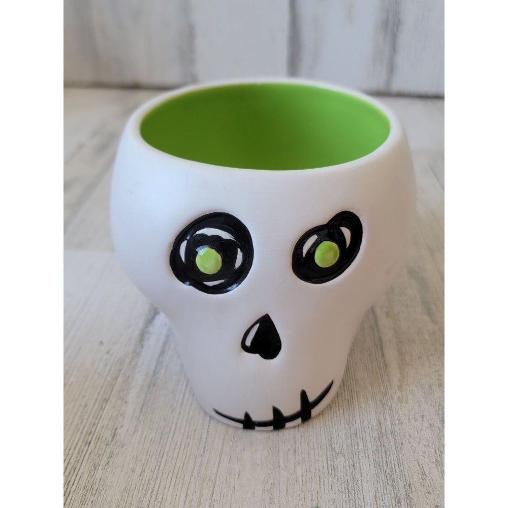 Hallmark‎ ceramic white skull candy dish Halloween bowl